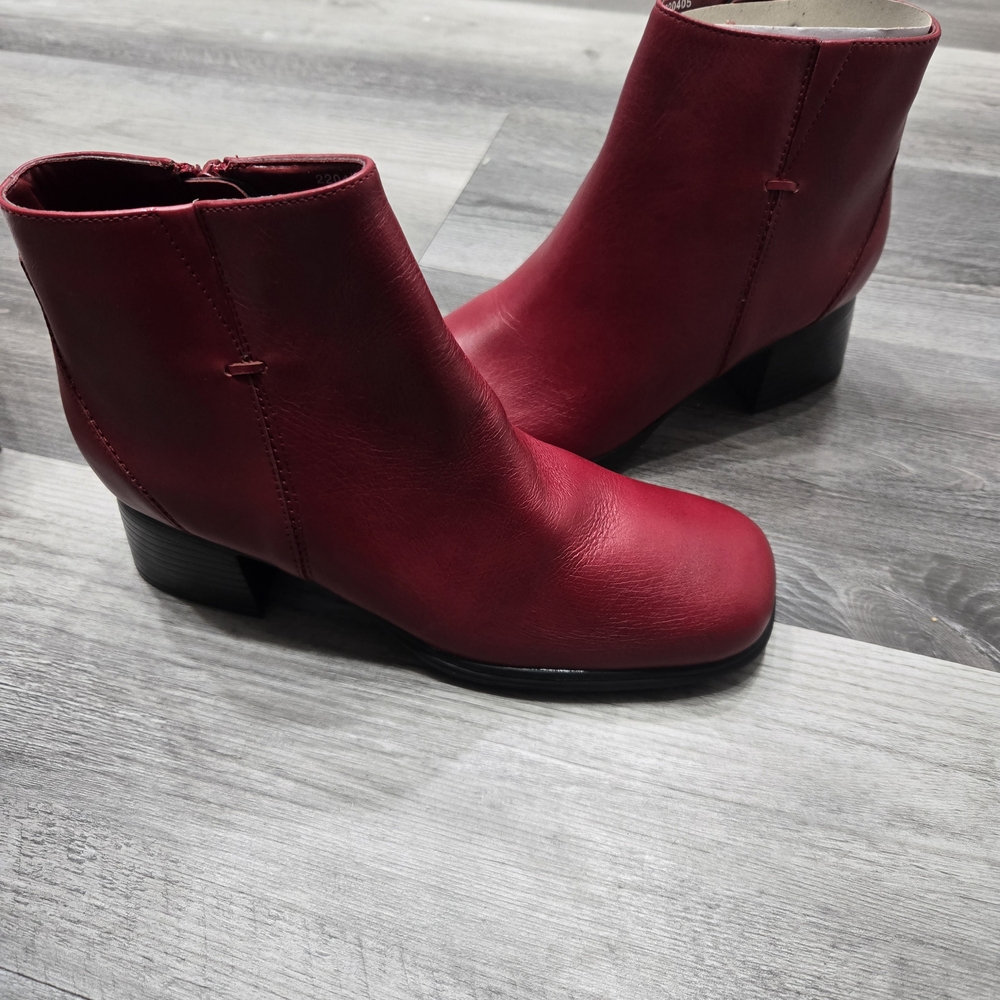 Red Leather Ankle Boots  AJ Valenci - Picture 2 of 4
